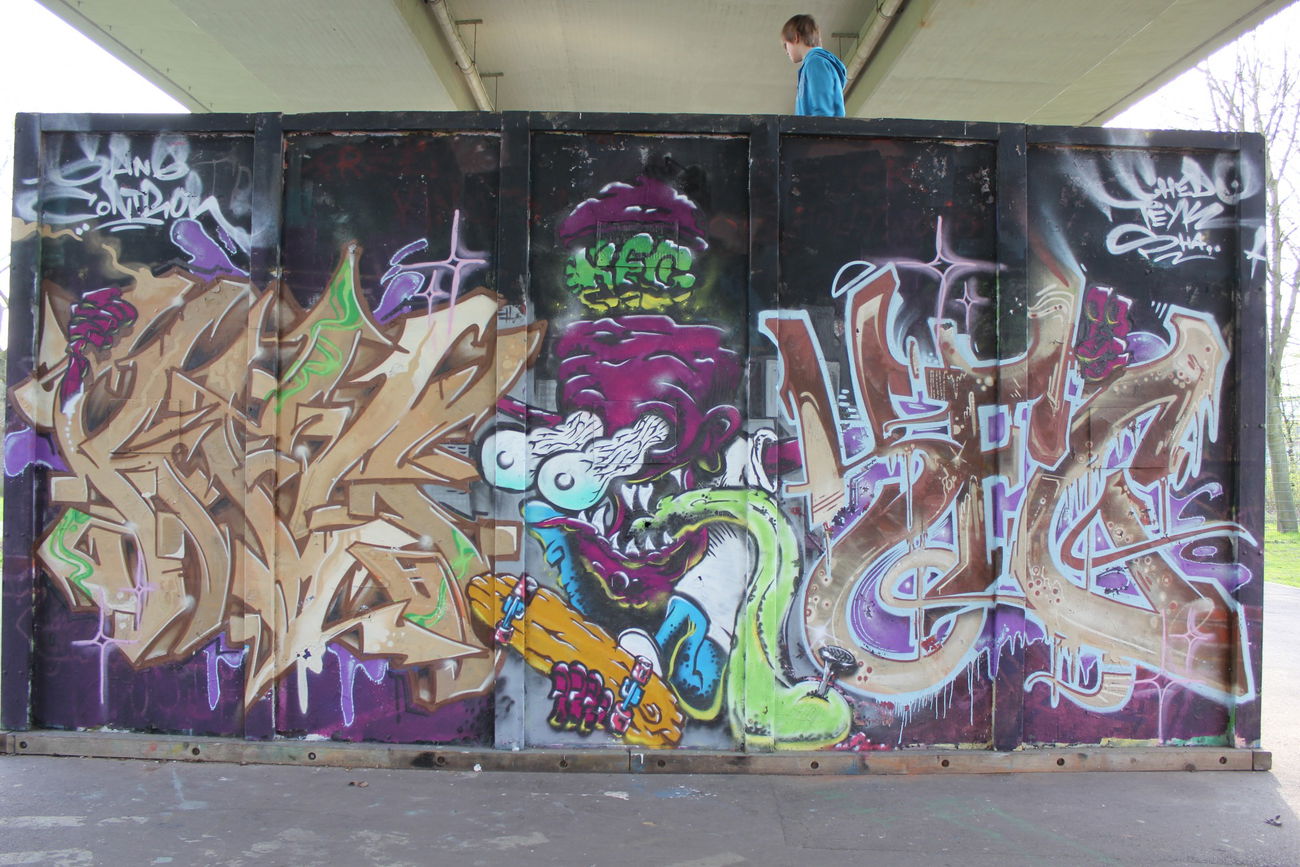 Graffiti Wall - Photo by DerletzteUwe - kfc, crewpiece, chedo