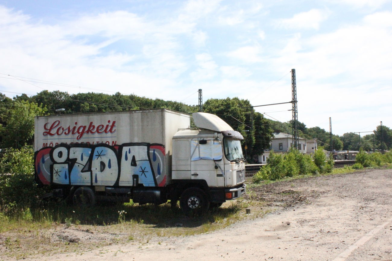 Graffiti Bombing - Photo by DerletzteUwe - IZDA, Pinneberg, Bahnhof