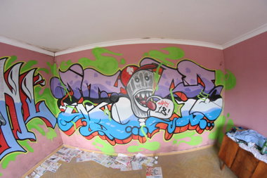 Graffiti Wall - Photo by Des2 - Wes2 (2013)