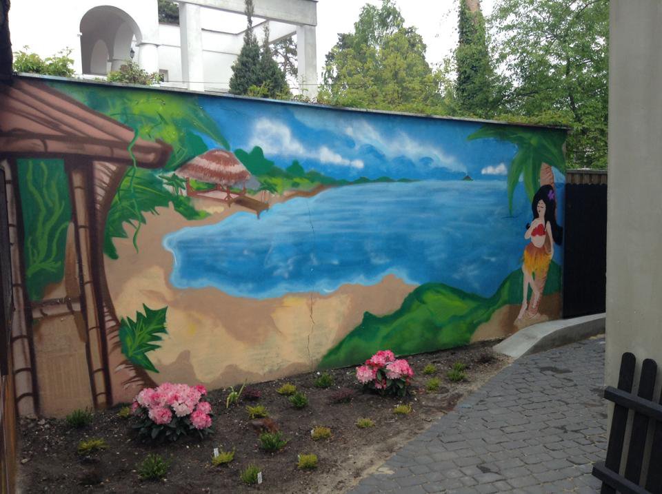 Graffiti Wall - Photo by Des2 - AHNL, FAMILIA (2014)