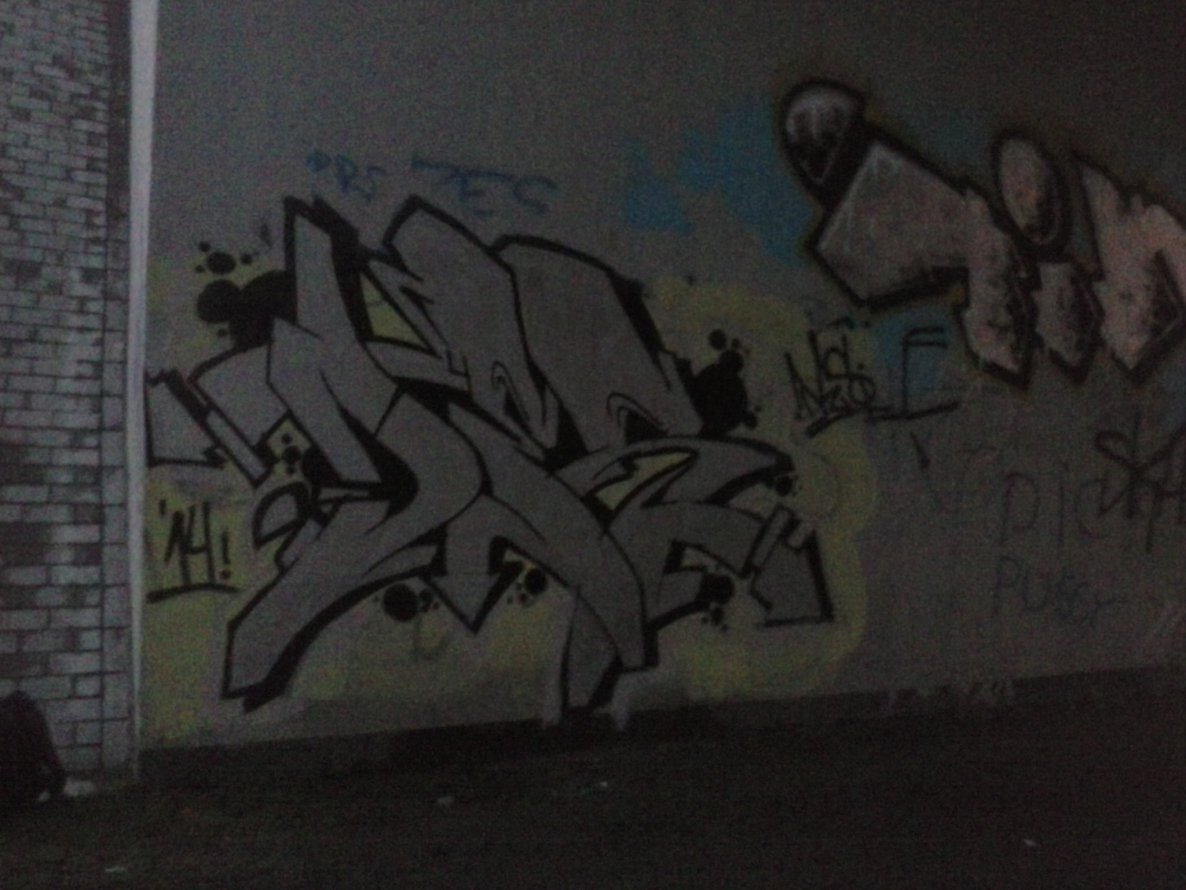 Graffiti Wall - Photo by Des93