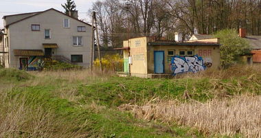 Graffiti Bombing - Photo by Des93 - Des, graffiti, Tour