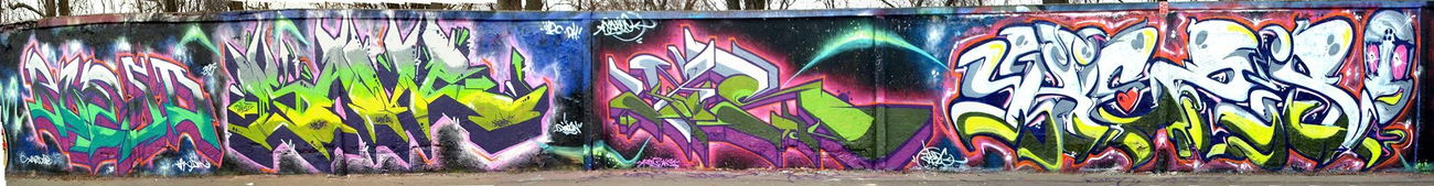 Graffiti Wall - Photo by Desaw1 - saver, wwa, sluzewiec (2015)