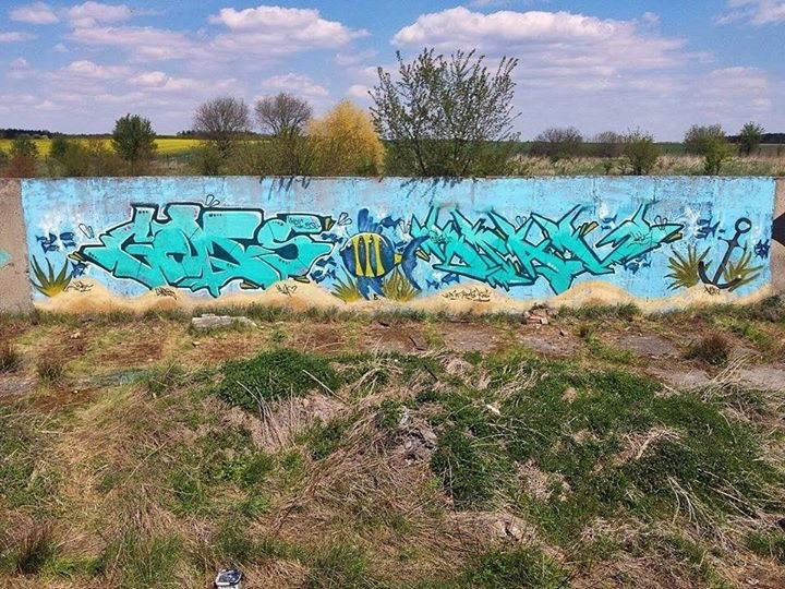 Graffiti Wall - Photo by Desaw1 - eo, colors, clrs (2015)