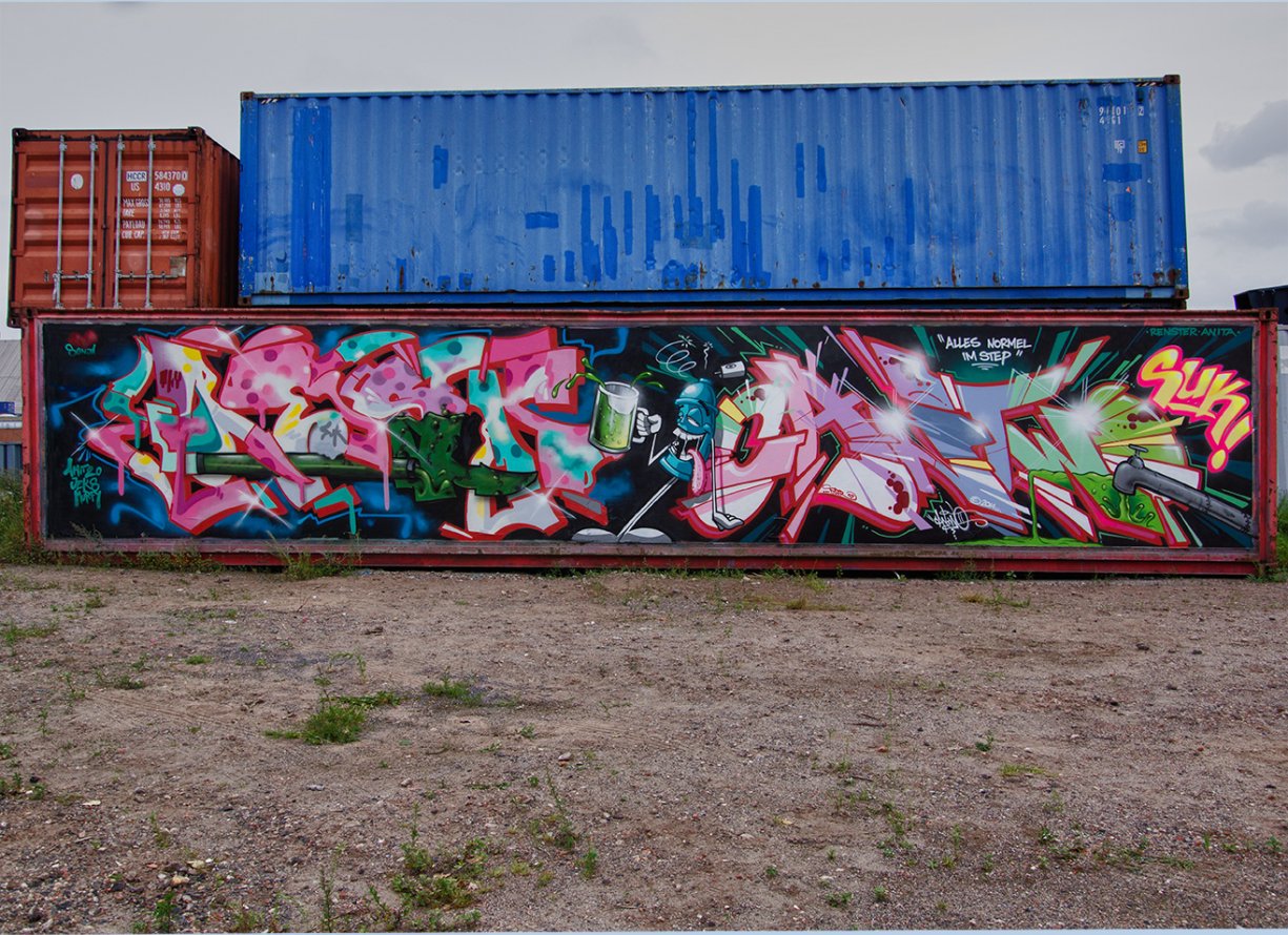 Graffiti Wall - Photo by Desk7 - Desk7, Cantwo, SUK (2014)