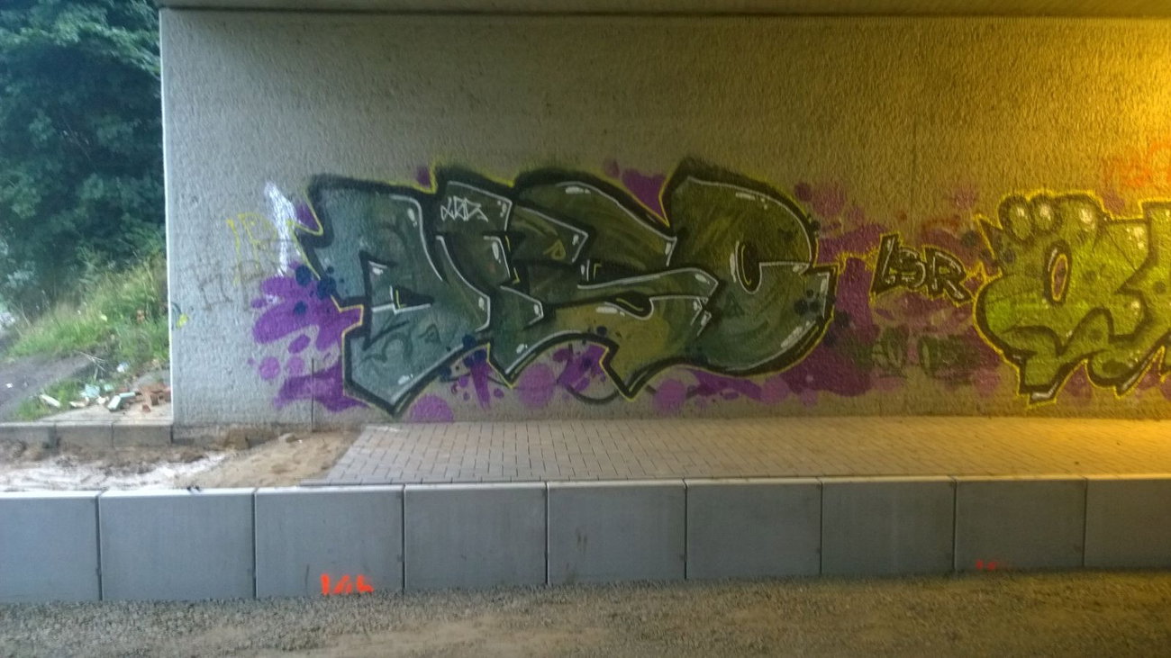 Graffiti Wall - Photo by Deso129