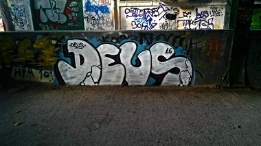Graffiti Wall in Ελλάδα - Photo by Deusgraffiti