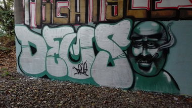 Graffiti Wall - Photo by Deussous - deus (2017)