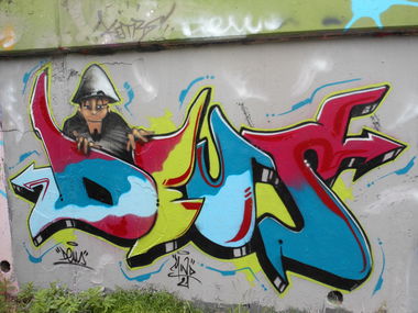 Graffiti Wall - Photo by Deussous