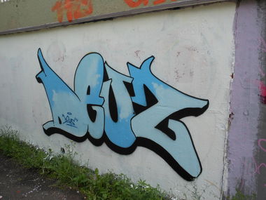 Graffiti Wall - Photo by Deussous