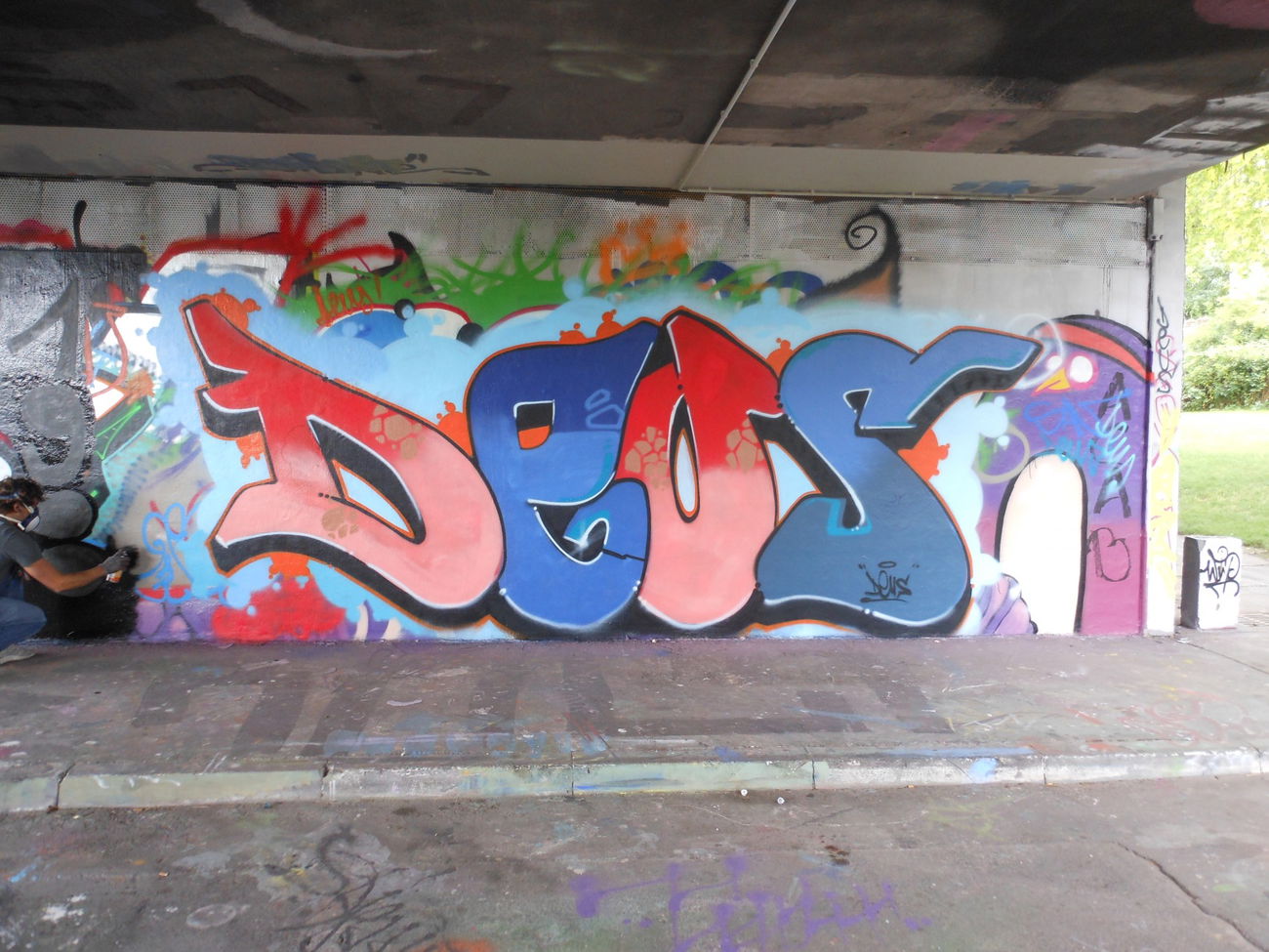 Graffiti Wall - Photo by Deussous