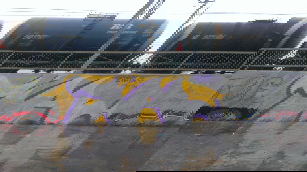 Graffiti Bombing in Moscow - Photo by Dial - dial (2013)