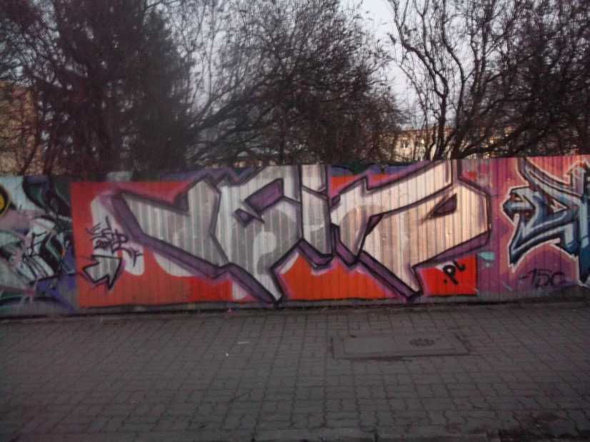 Graffiti Wall - Photo by Dicit - dicit, leito, ic (2012)