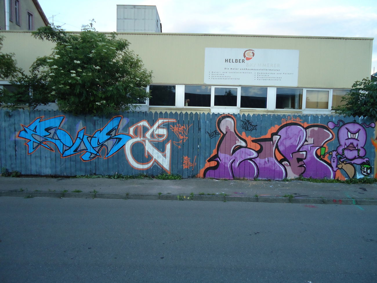 Graffiti Wall in Rottweil - Photo by DieKeule - Rouse, Rose, Roser