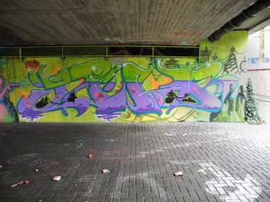 Graffiti Wall in Langenfeld - Photo by DinarUno - Dinar, DinarUno, Dinar (2013)