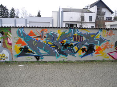 Graffiti Wall in Hilden - Photo by DinarUno - Dinar, DinarUno, Dinar (2014)