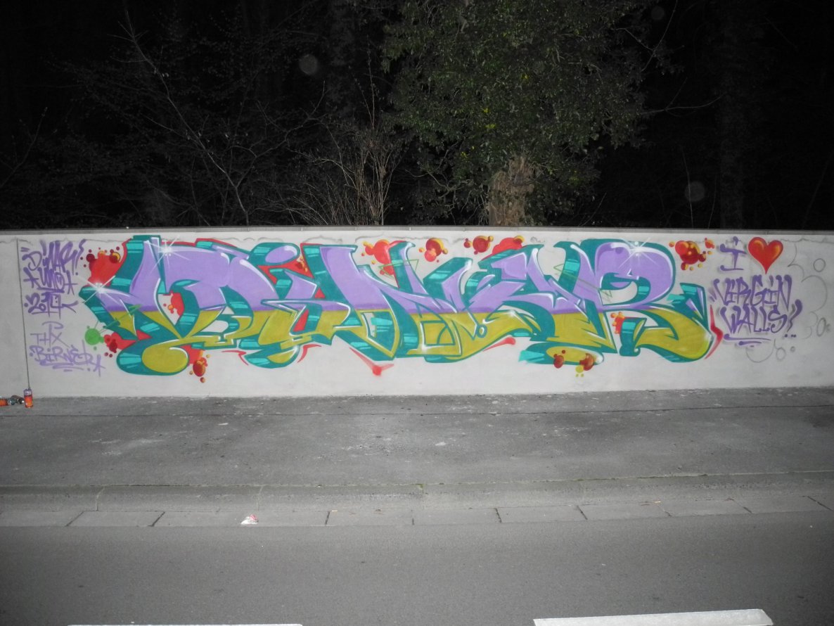 Graffiti Wall in Hilden - Photo by DinarUno - DinarUno, Dinar, Dinar (2014)