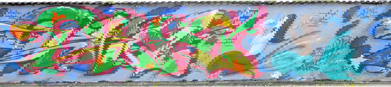 Graffiti Wall in Hilden - Photo by DinarUno - Dinar, Uno, Dinar (2014)