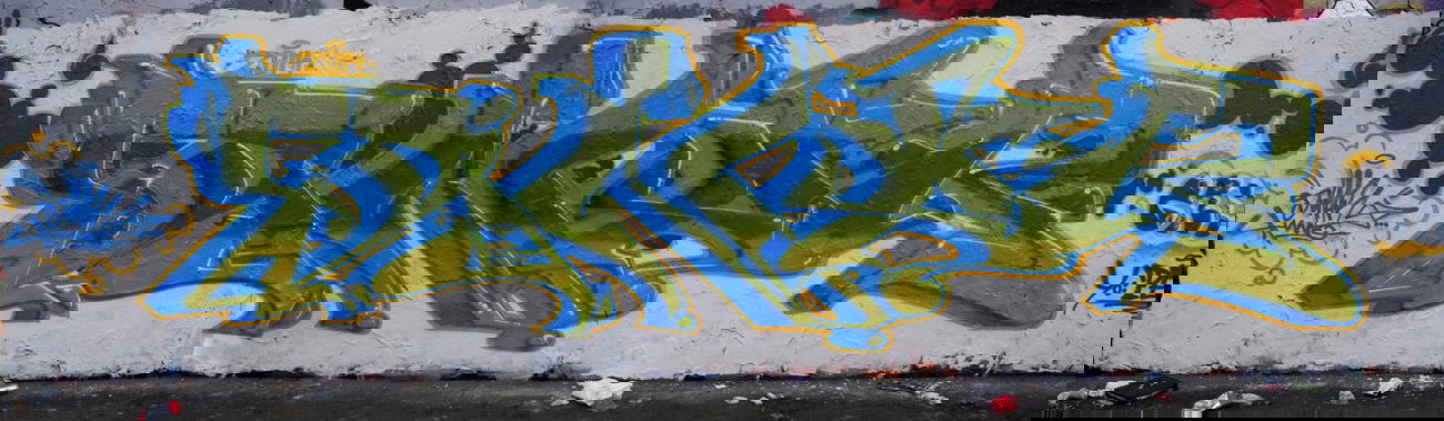 Graffiti Wall in Berlin - Photo by DinarUno - DinarUno, Dinar, Dinar (2014)