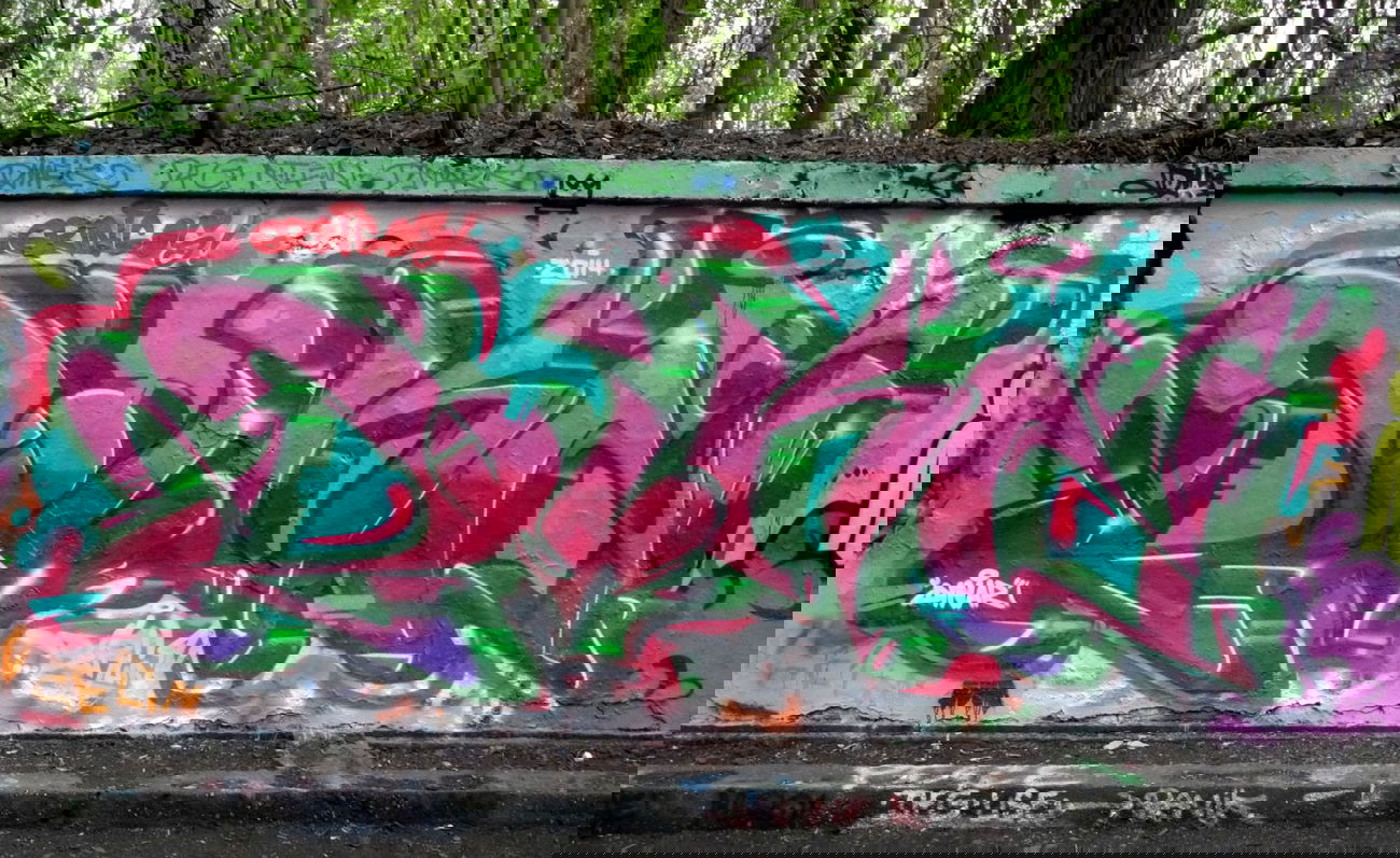 Graffiti Wall in Berlin - Photo by DinarUno - Dinar, Dina, DinarUno (2014)