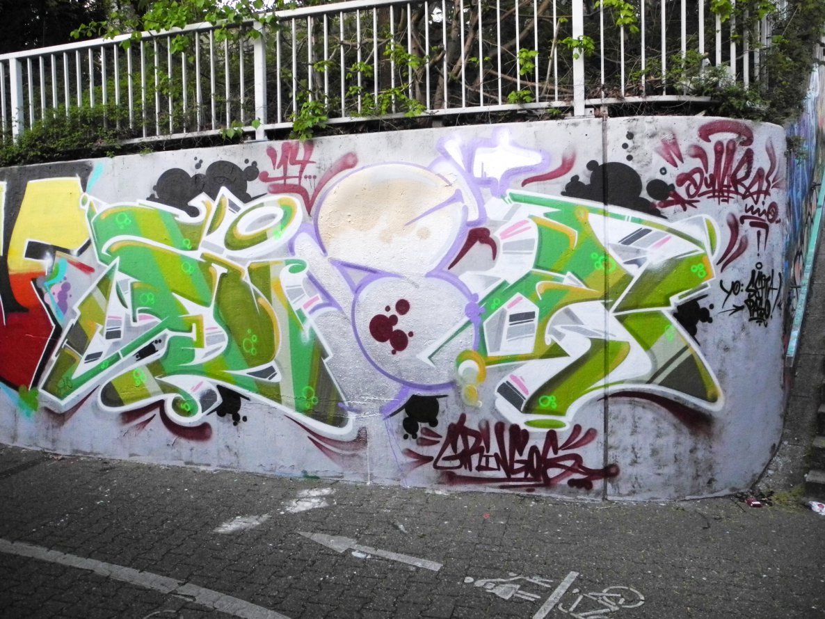 Graffiti Wall - Photo by DinarUno - Dinar, Dina, DinarUno (2014)