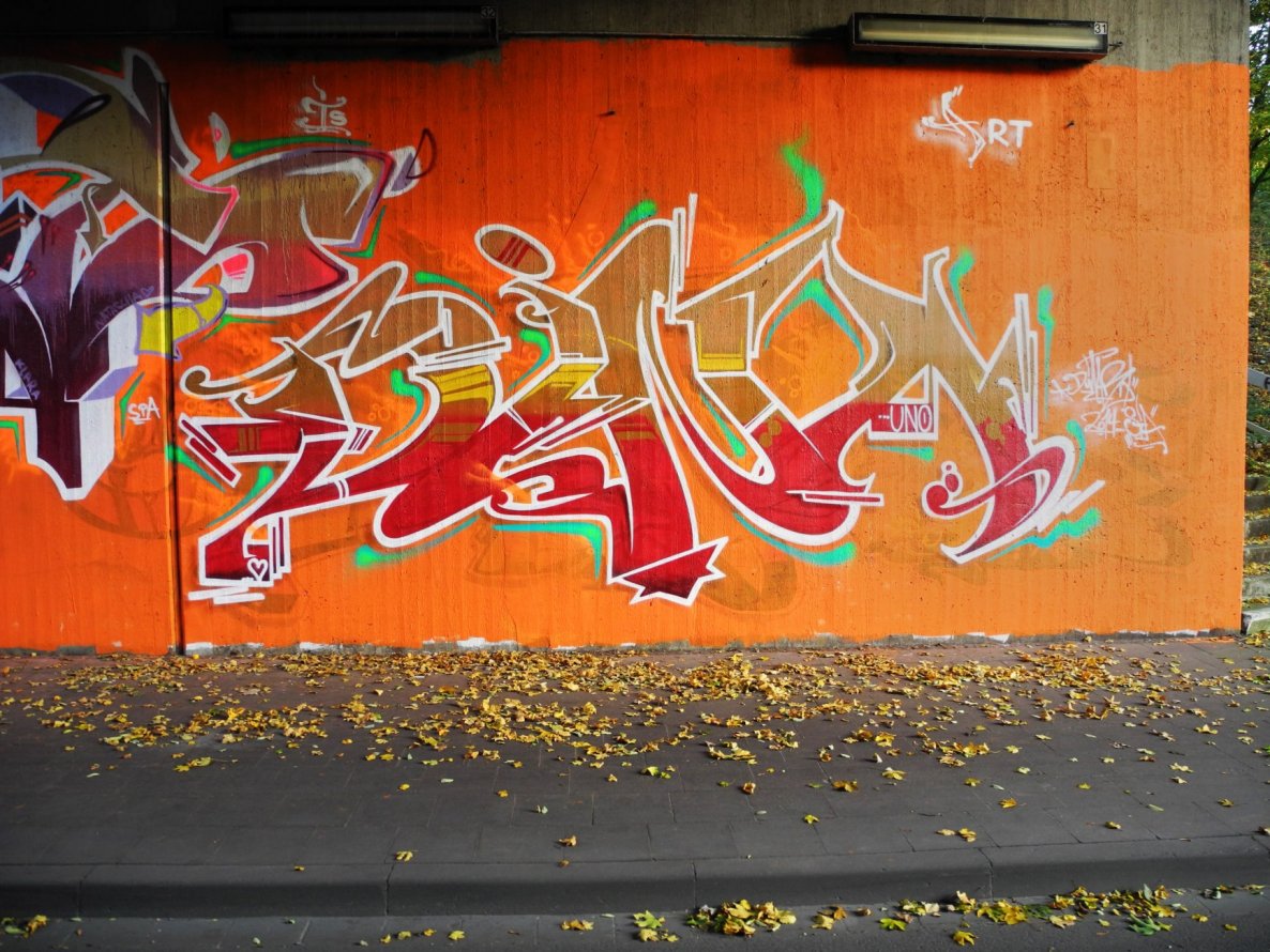 Graffiti Wall in Kreis Mettmann - Photo by DinarUno - Dinar, DinarUno, Dinar (2014)