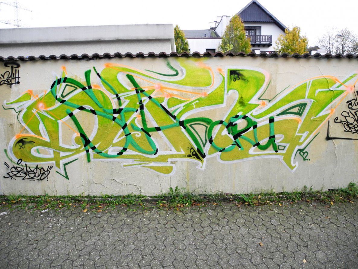 Graffiti Wall - Photo by DinarUno - Dinar, Dina, DinarUno (2014)