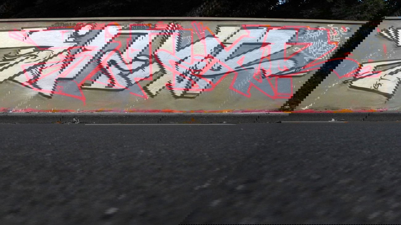 Graffiti Wall - Photo by DinarUno - Dinar, Dina, DinarUno (2014)