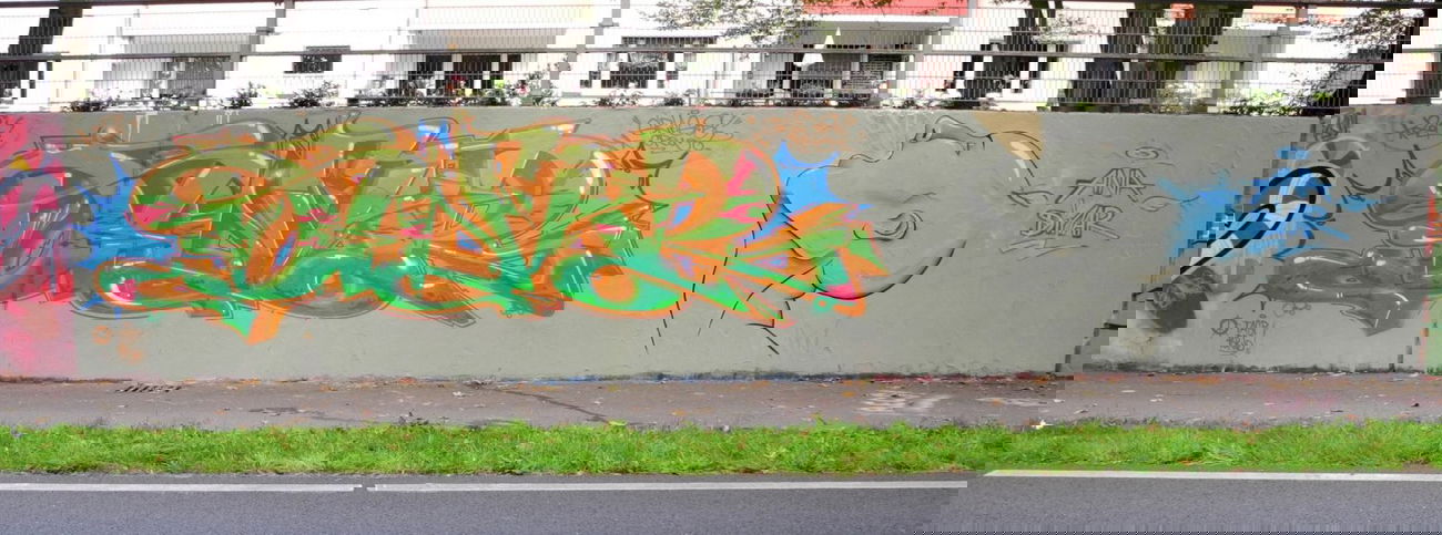 Graffiti Wall in Monheim am Rhein - Photo by DinarUno - Dinar, Dina, DinarUno (2014)