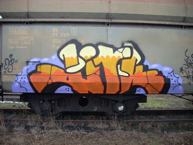 Graffiti in Warsaw - Photo by DirkOne - Dirk, TFR (2009)