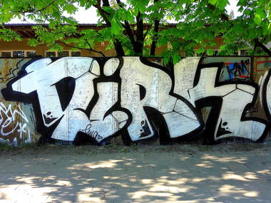 Graffiti Bombing in Warsaw - Photo by DirkOne - Dirk, TFR (2016)