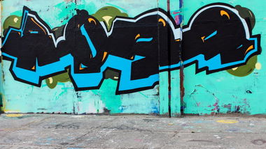 Graffiti Wall - Photo by DirtyMonk - beso, graffiti, vilnius (2015)