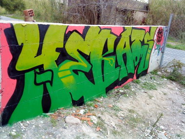 Graffiti Wall in Tripoli - Photo by DirtyNesk - YKS (2013)
