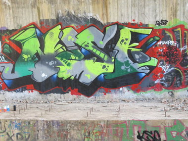 Graffiti Wall - Photo by DirtyNesk - Nesk (2013)