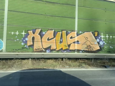 Graffiti Bombing - Photo by DisgoPolo - xcus (2021)