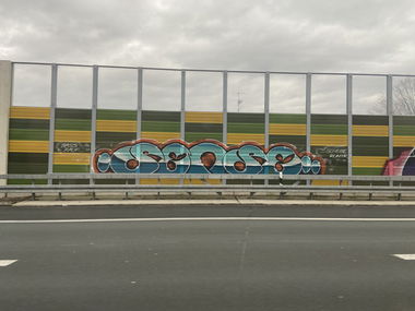 Graffiti Bombing in Köln - Photo by DisgoPolo - sense