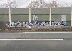 Graffiti Bombing in Köln - Photo by DisgoPolo - tik, nuze