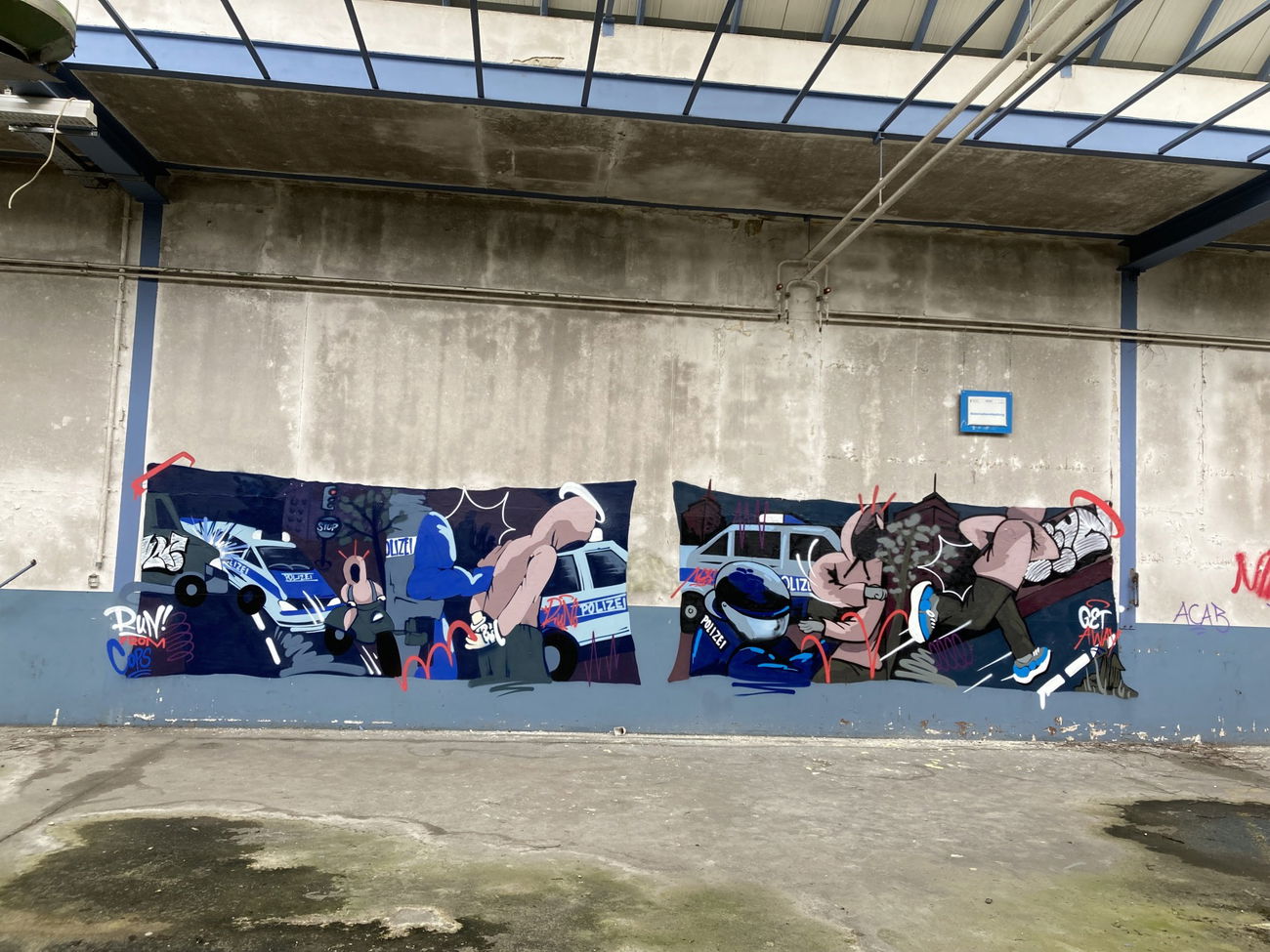 Graffiti Wall - Photo by DisgoPolo - lost, runfromcops, getaway