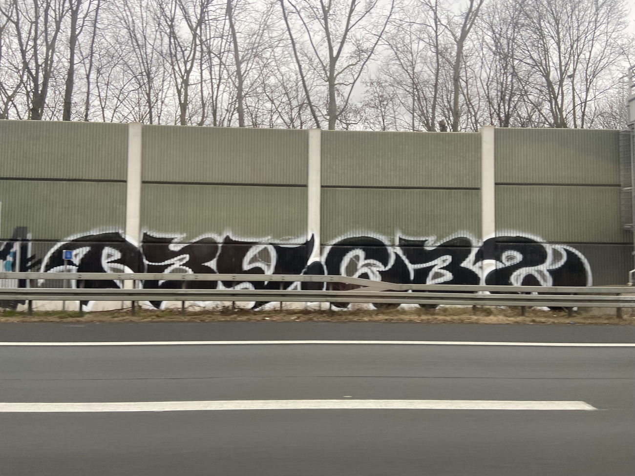 Graffiti Bombing in Köln - Photo by DisgoPolo - tbv, cbz