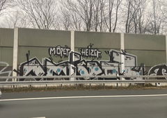 Graffiti Bombing - Photo by DisgoPolo - amigoz, möped, heizer