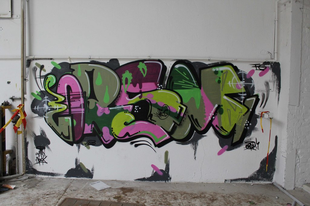 Graffiti Wall in Dusseldorf - Photo by Doedelup - orsm, jpeg, fg