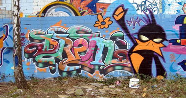 Graffiti Wall in Dusseldorf - Photo by Doedelup - drem, gvk