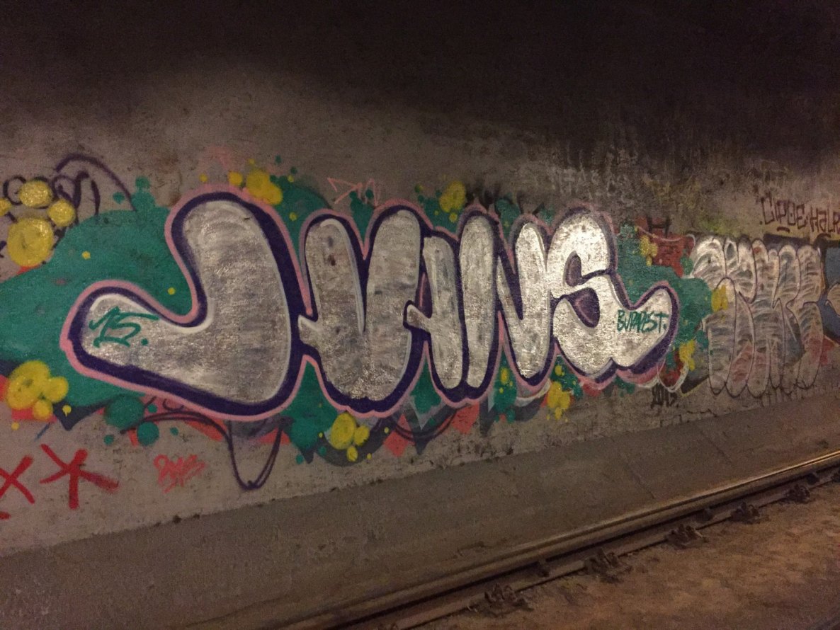 Graffiti Bombing in Budapest - Photo by Donszkoj - Bp, Budapes, hungary (2015)