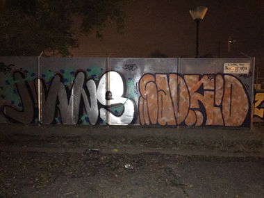 Graffiti Bombing - Photo by Donszkoj - Street, wall, chrome (2015)