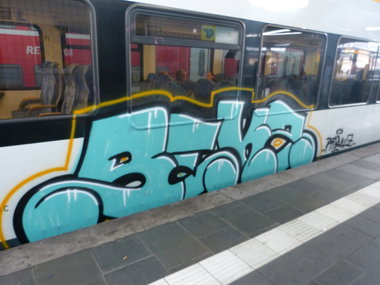 Graffiti Train in Dusseldorf - Photo by DoppelWhopper - Becks (2013)