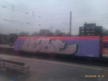 Graffiti Train - Photo by DoppelWhopper - Lebt (2012)