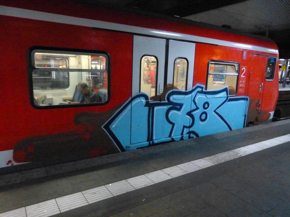 Graffiti Train in Dusseldorf - Photo by DoppelWhopper - 78 (2013)