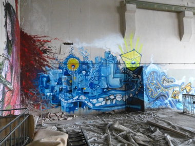 Graffiti Wall in Dusseldorf - Photo by DoppelWhopper - BM, Blue, Minded (2013)