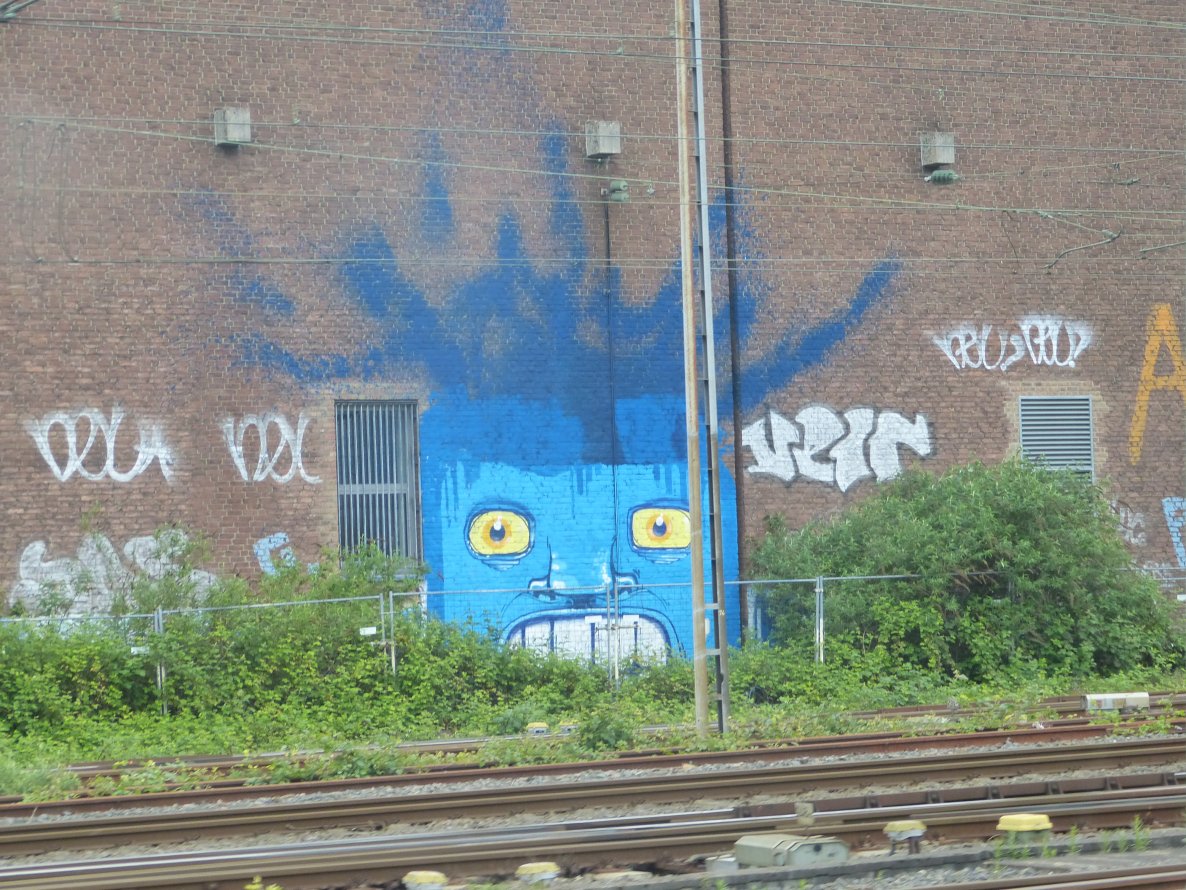 Graffiti Wall - Photo by DoppelWhopper - BM, Blue, Minded (2013)