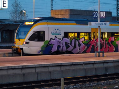 Graffiti Train in Dortmund - Photo by DoppelWhopper - AGUS (2013)
